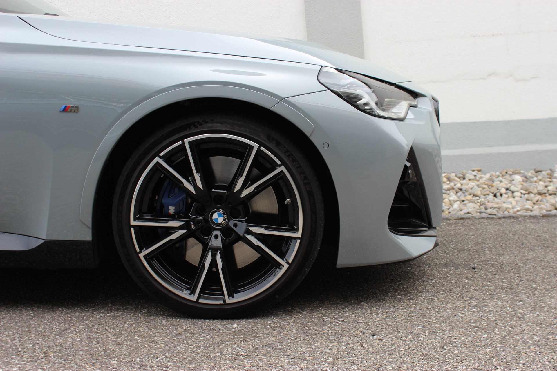 BMW M240i xDrive BROOKLYN GRAU METALLIC *M SPORTSITZE*-image-6