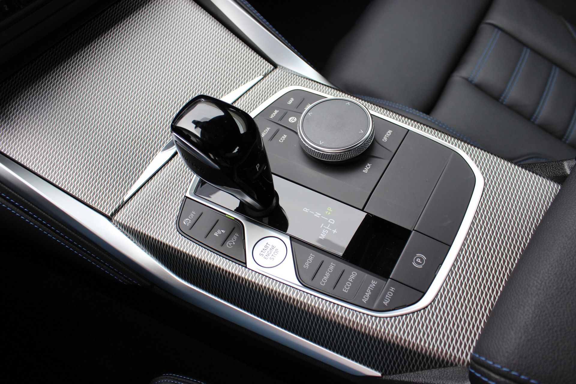 BMW M240i xDrive BROOKLYN GRAU METALLIC *M SPORTSITZE*-image-22