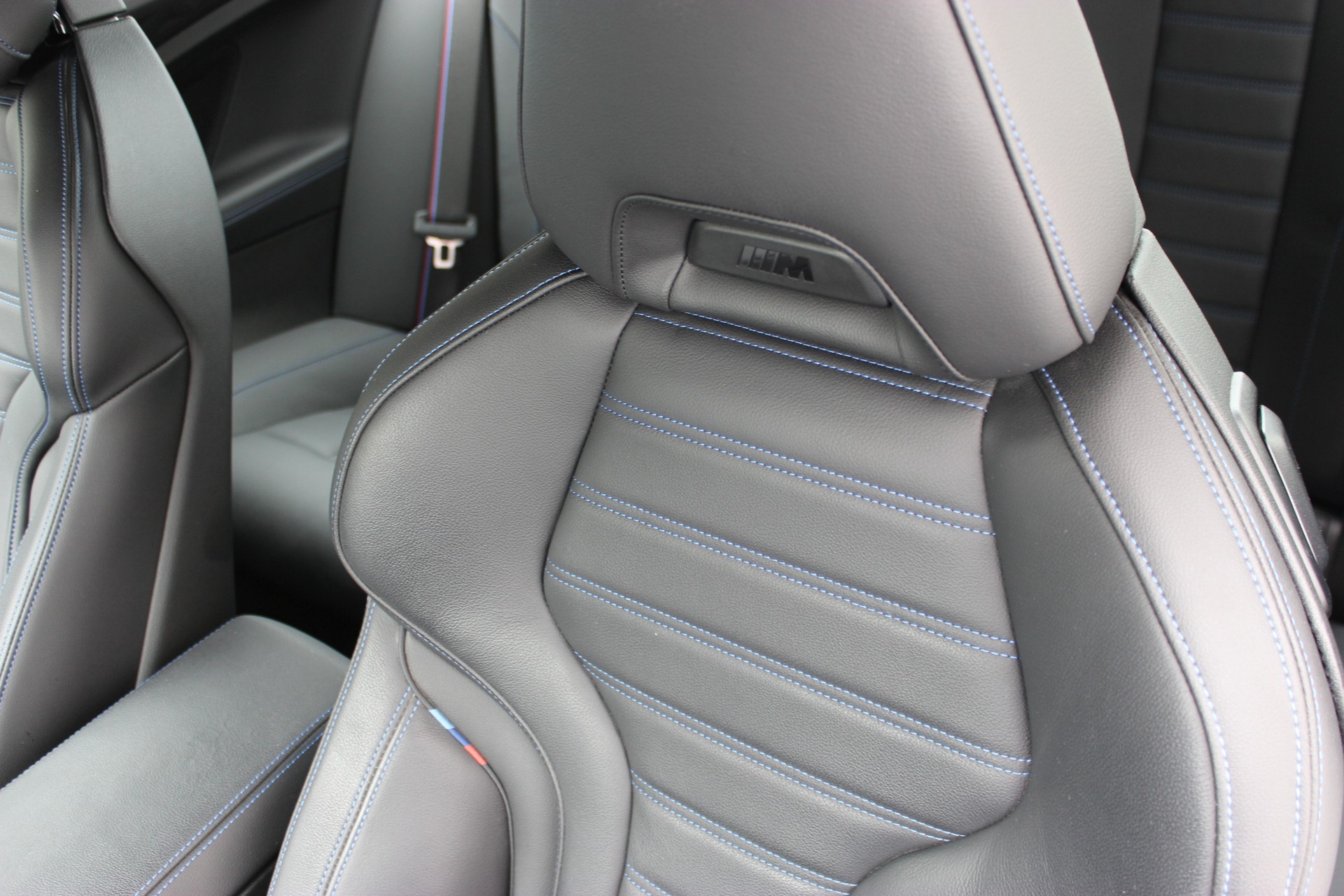 BMW M240i xDrive BROOKLYN GRAU METALLIC *M SPORTSITZE*-image-19