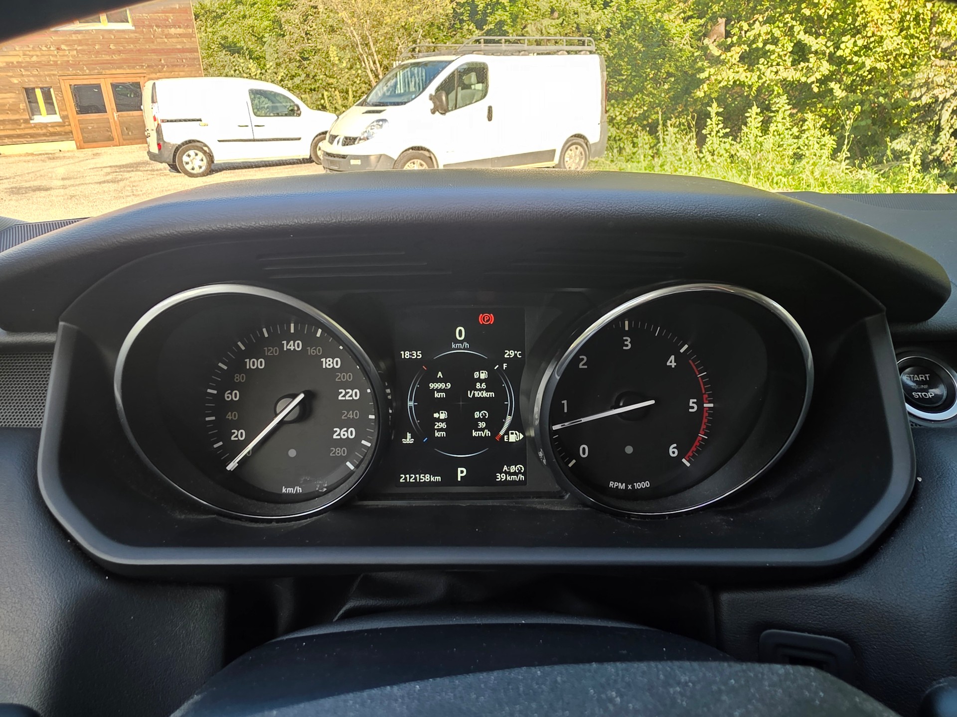 LAND ROVER Range Rover Sport 3.0 SDV6 SE Automatic-image-11