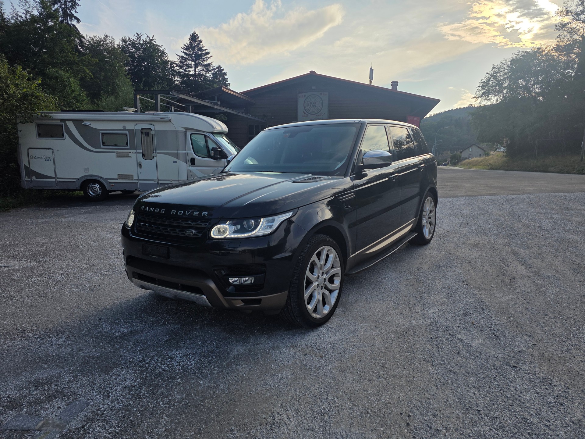 LAND ROVER Range Rover Sport 3.0 SDV6 SE Automatic-image-0