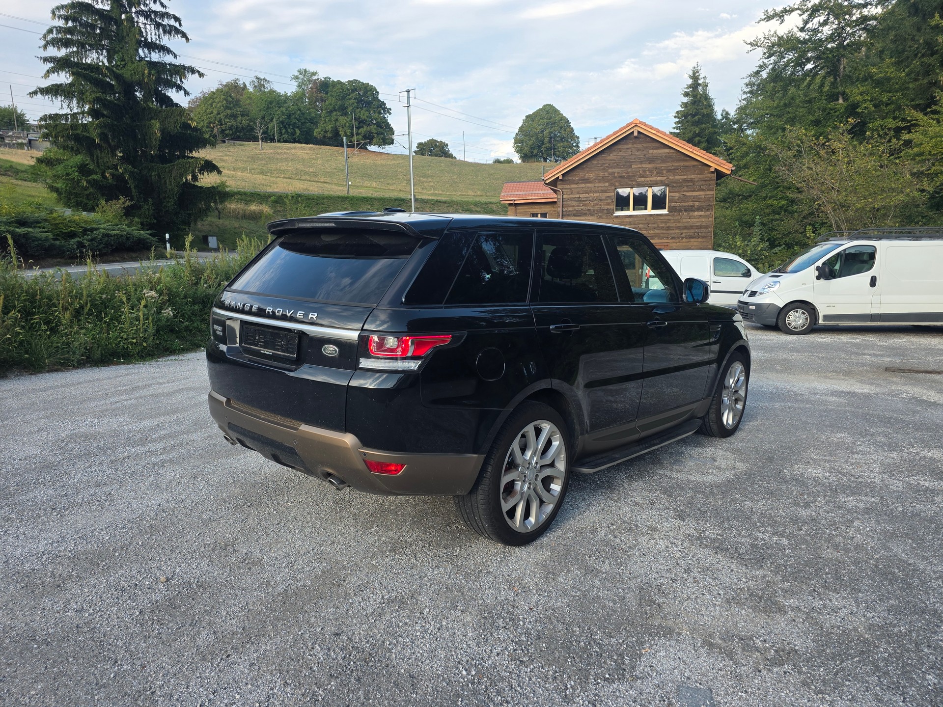 LAND ROVER Range Rover Sport 3.0 SDV6 SE Automatic-image-5