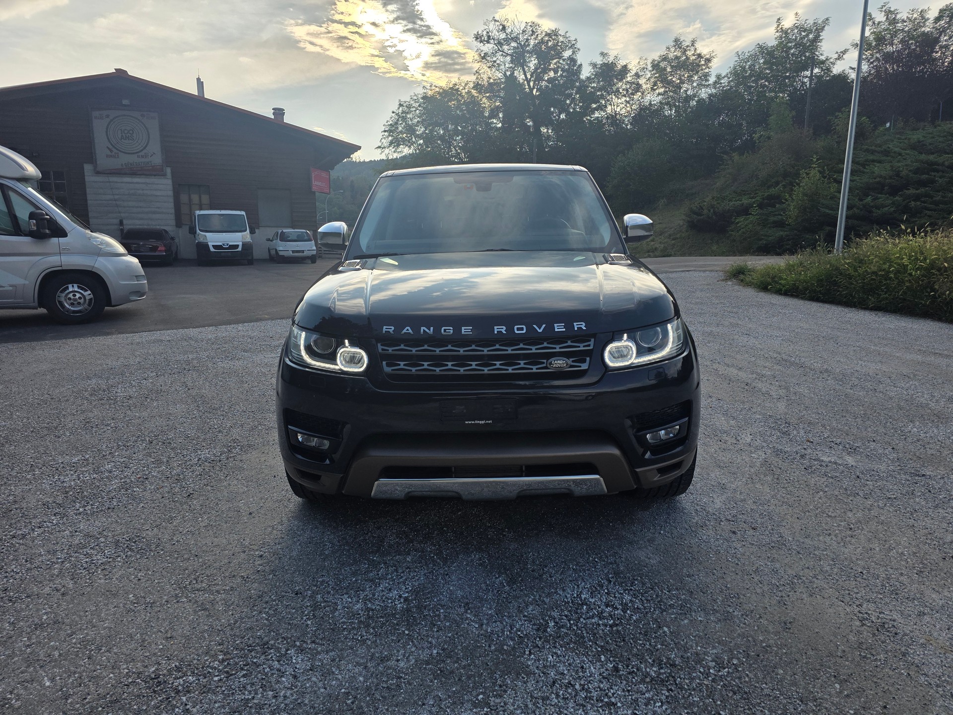 LAND ROVER Range Rover Sport 3.0 SDV6 SE Automatic-image-2
