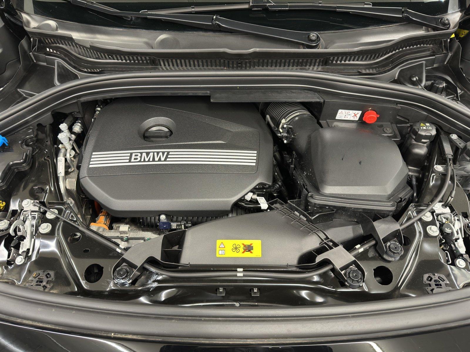 BMW 225e xDrive Active Tourer-image-17