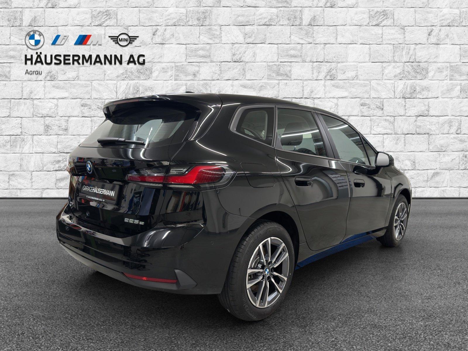 BMW 225e xDrive Active Tourer-image-4