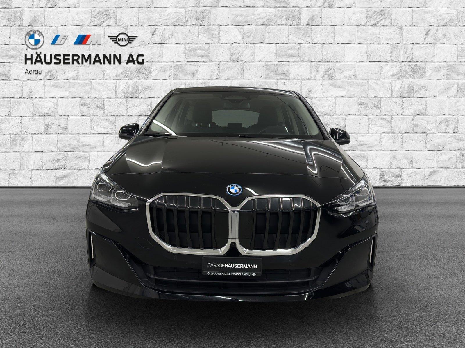 BMW 225e xDrive Active Tourer-image-1