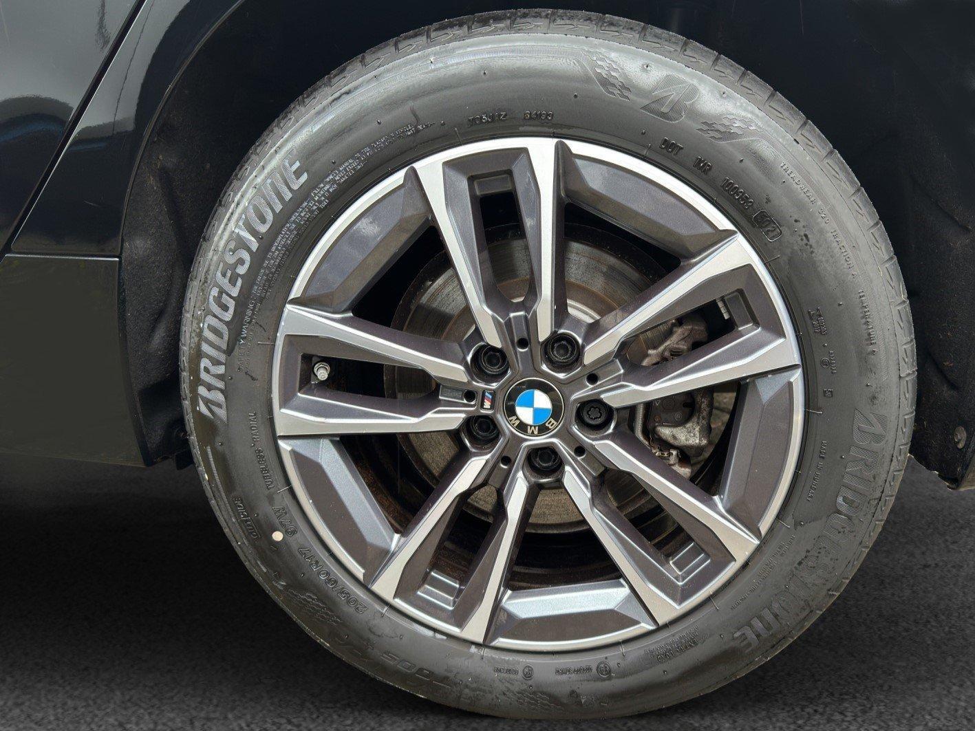 BMW 225e xDrive Active Tourer-image-8