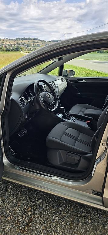 VW GOLF-image-2