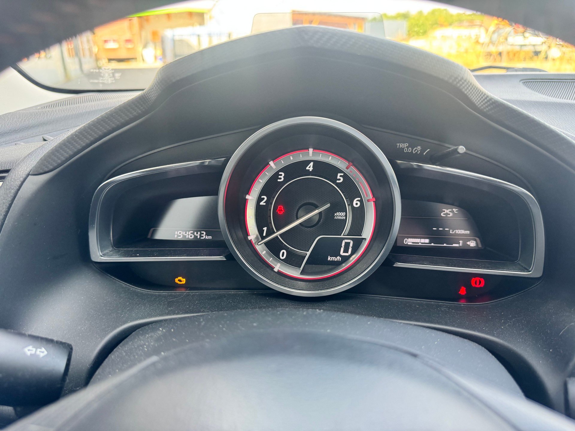 MAZDA 3 2.2 16V CD Revolution-image-5