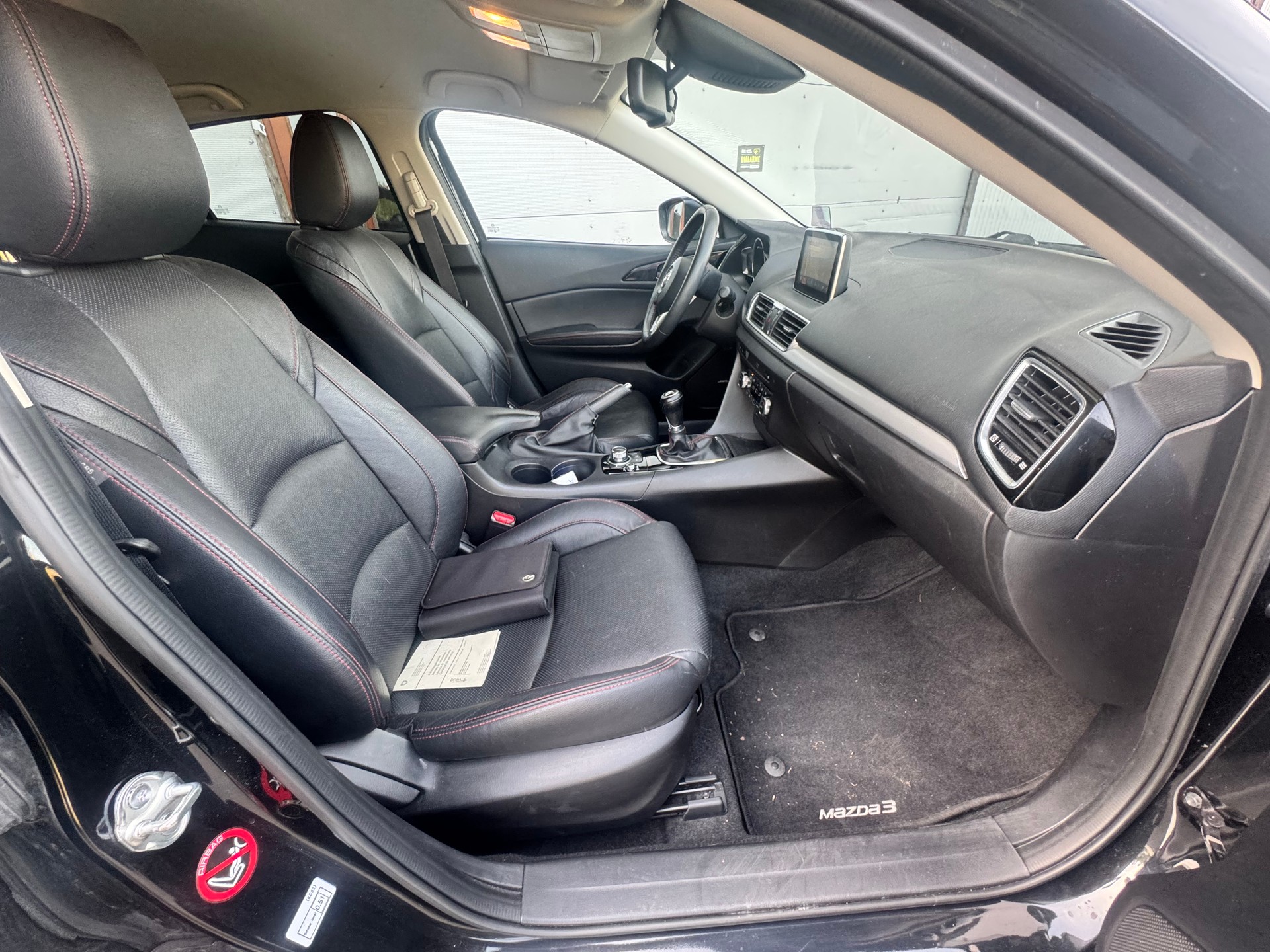 MAZDA 3 2.2 16V CD Revolution-image-9