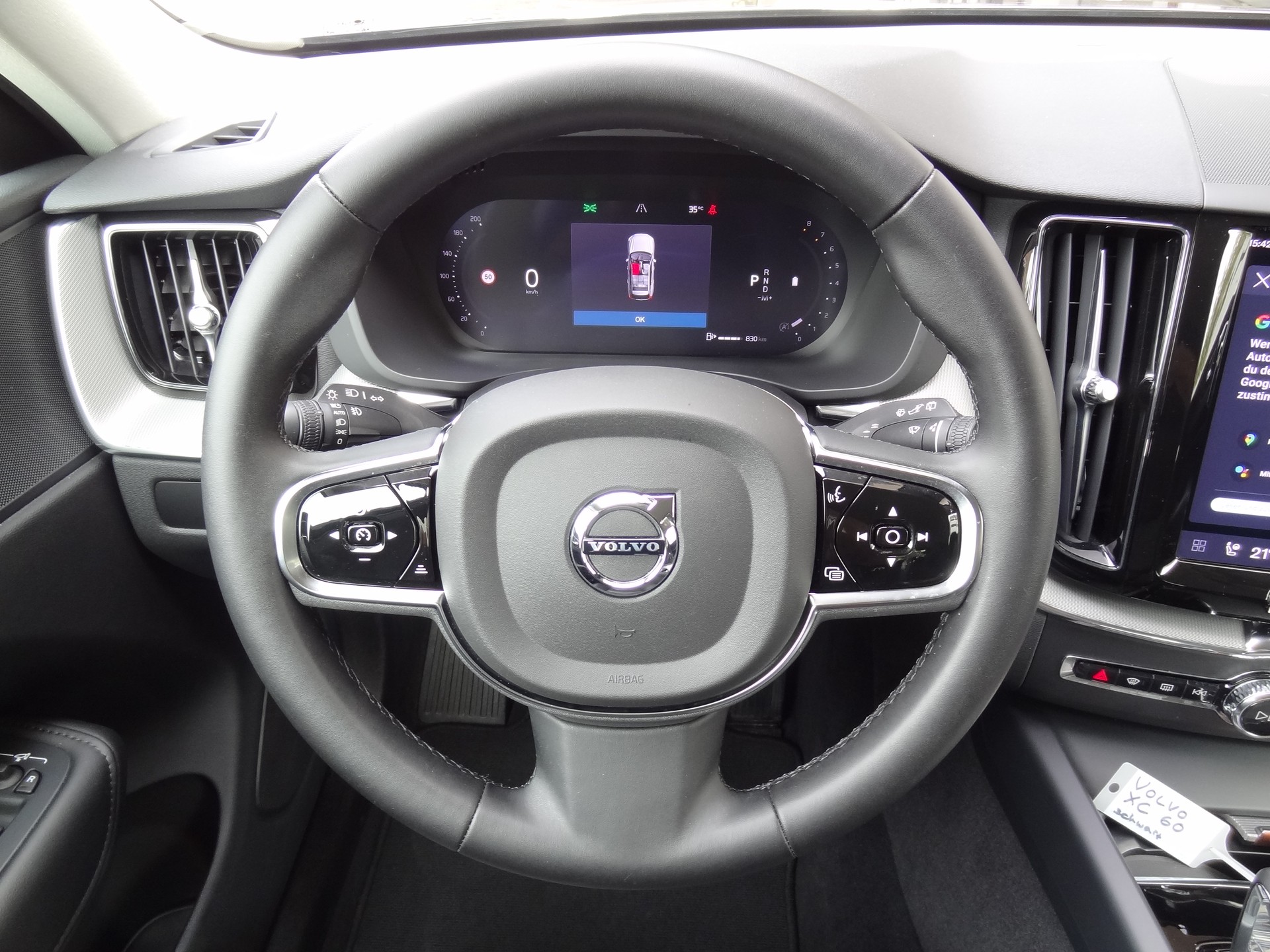 VOLVO XC60 B5 Benzin Mild Hybrid AWD Plus Dark Geartronic-image-13