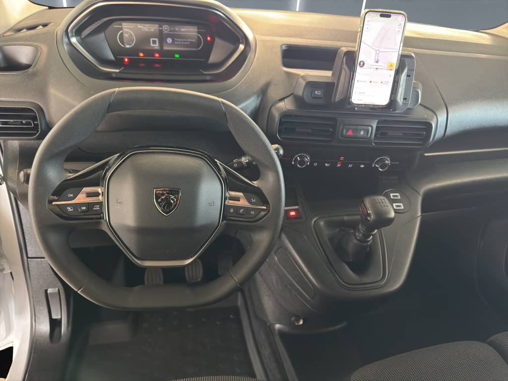 PEUGEOT Partner 1.5 Blue HDi Standard 650kg //Cabine Extenso/3 Places avant/Pack Visibilité-image-5