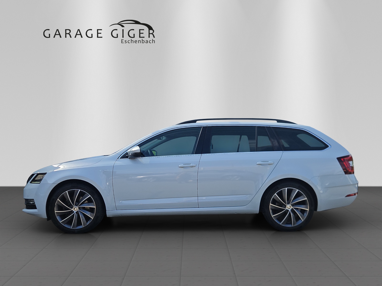SKODA Octavia Combi 1.8 TSI L&K 4x4 DSG-image-1