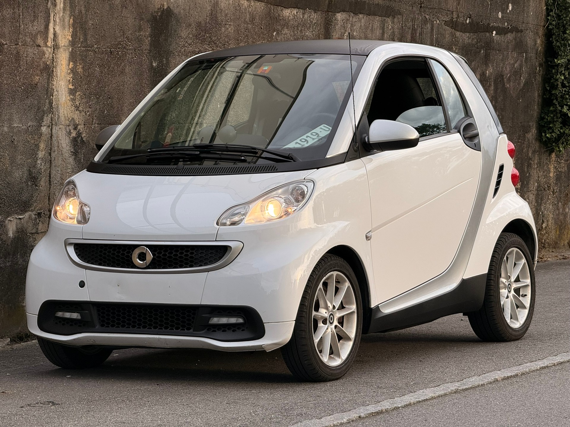 SMART fortwo electric drive (incl. battery)-image-0