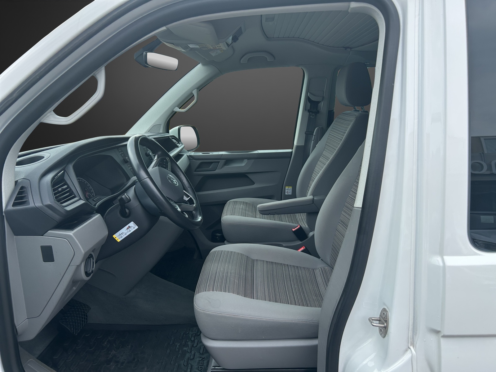 VW 2.0 TDI 150 Beach Edition Liberty DSG-image-7
