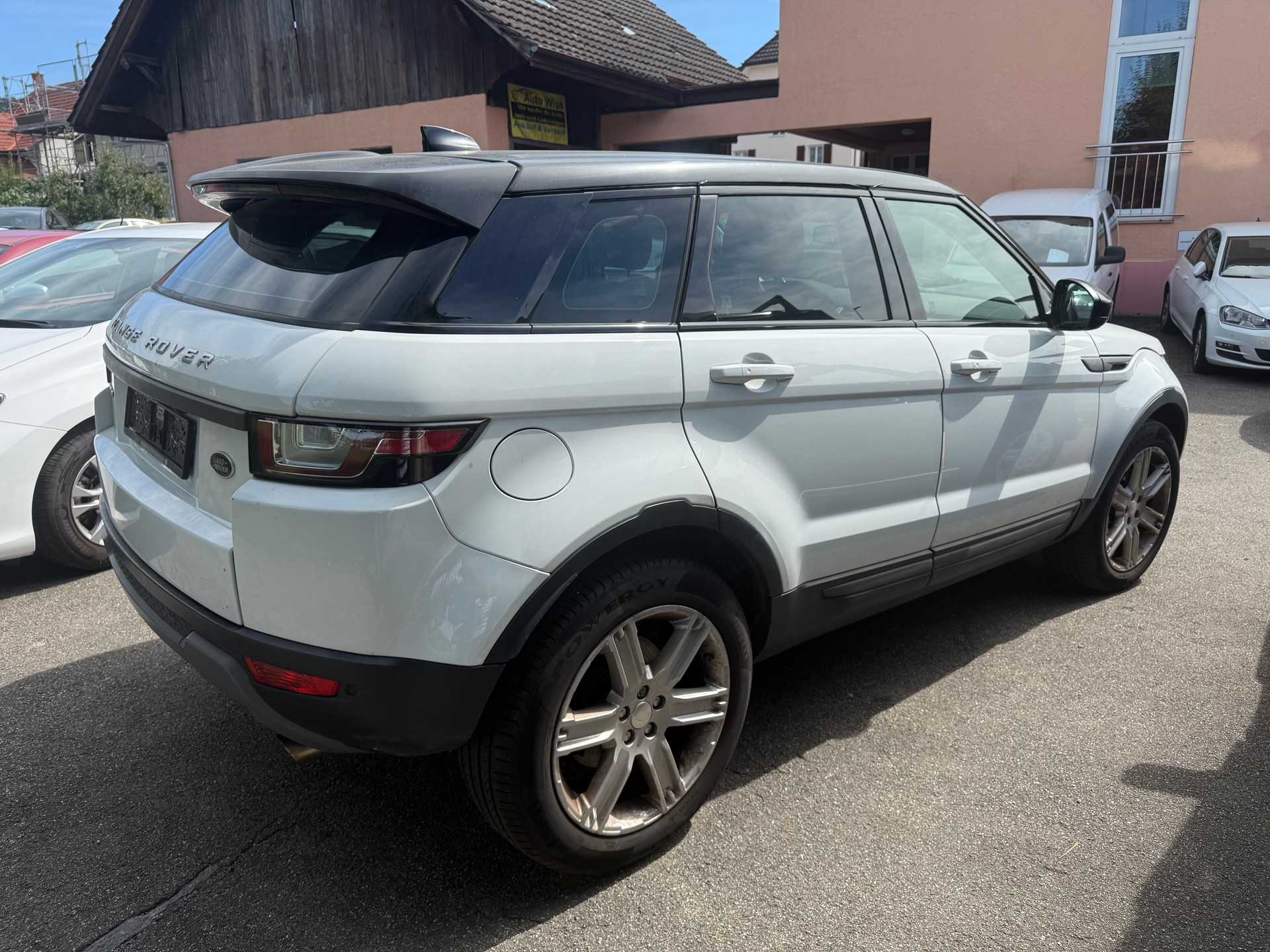 LAND ROVER Range Rover Evoque Convert. 2.0 TD4 SE Dynamic AT9-image-3