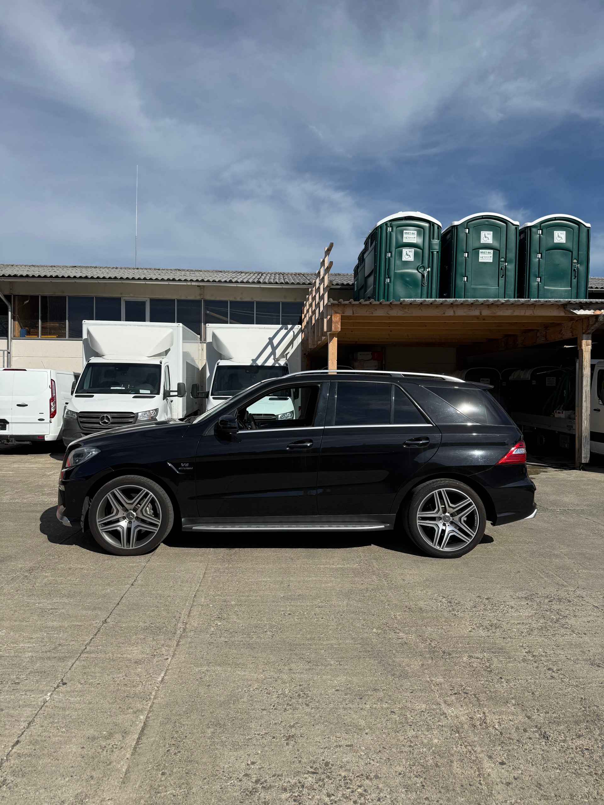 MERCEDES-BENZ ML 63 AMG 4Matic Speedshift-image-3