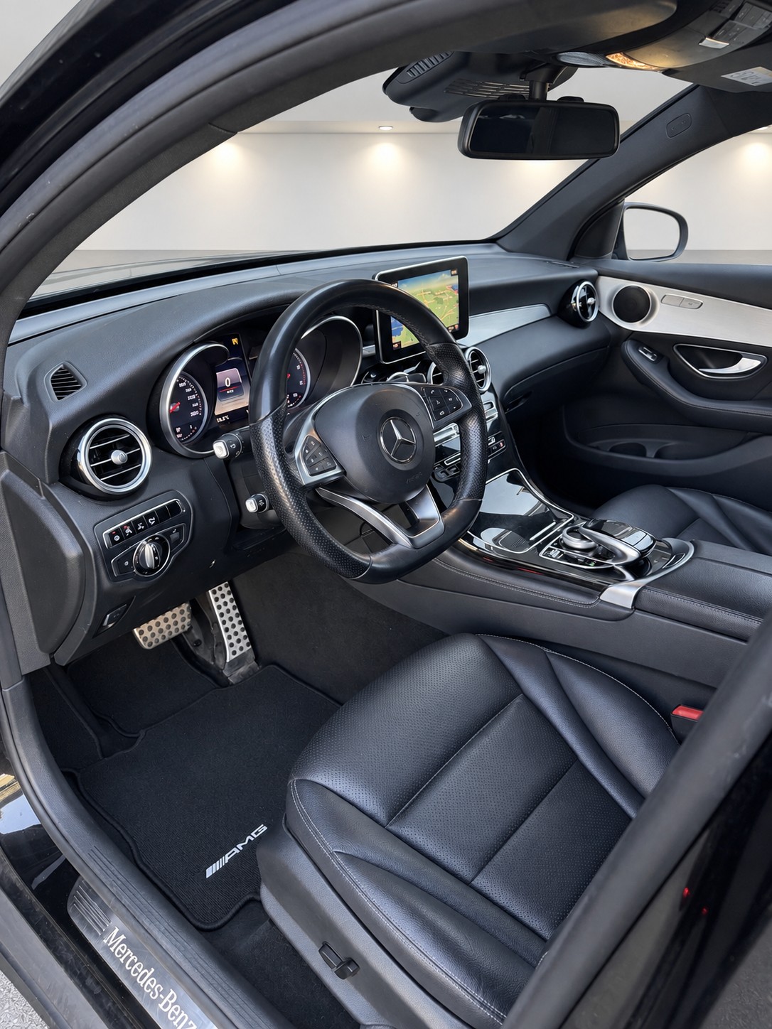 MERCEDES-BENZ GLC Coupé 250 d AMG Line 4Matic 9G-Tronic-image-8