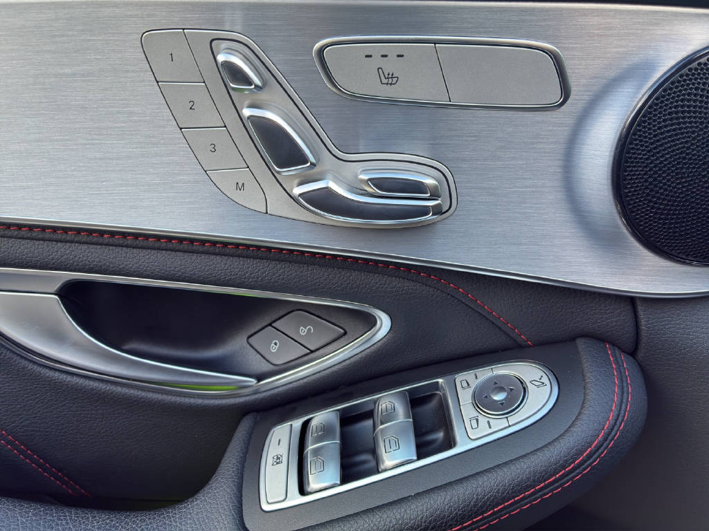 MERCEDES-BENZ C 450 AMG 4matic Kombi-image-11