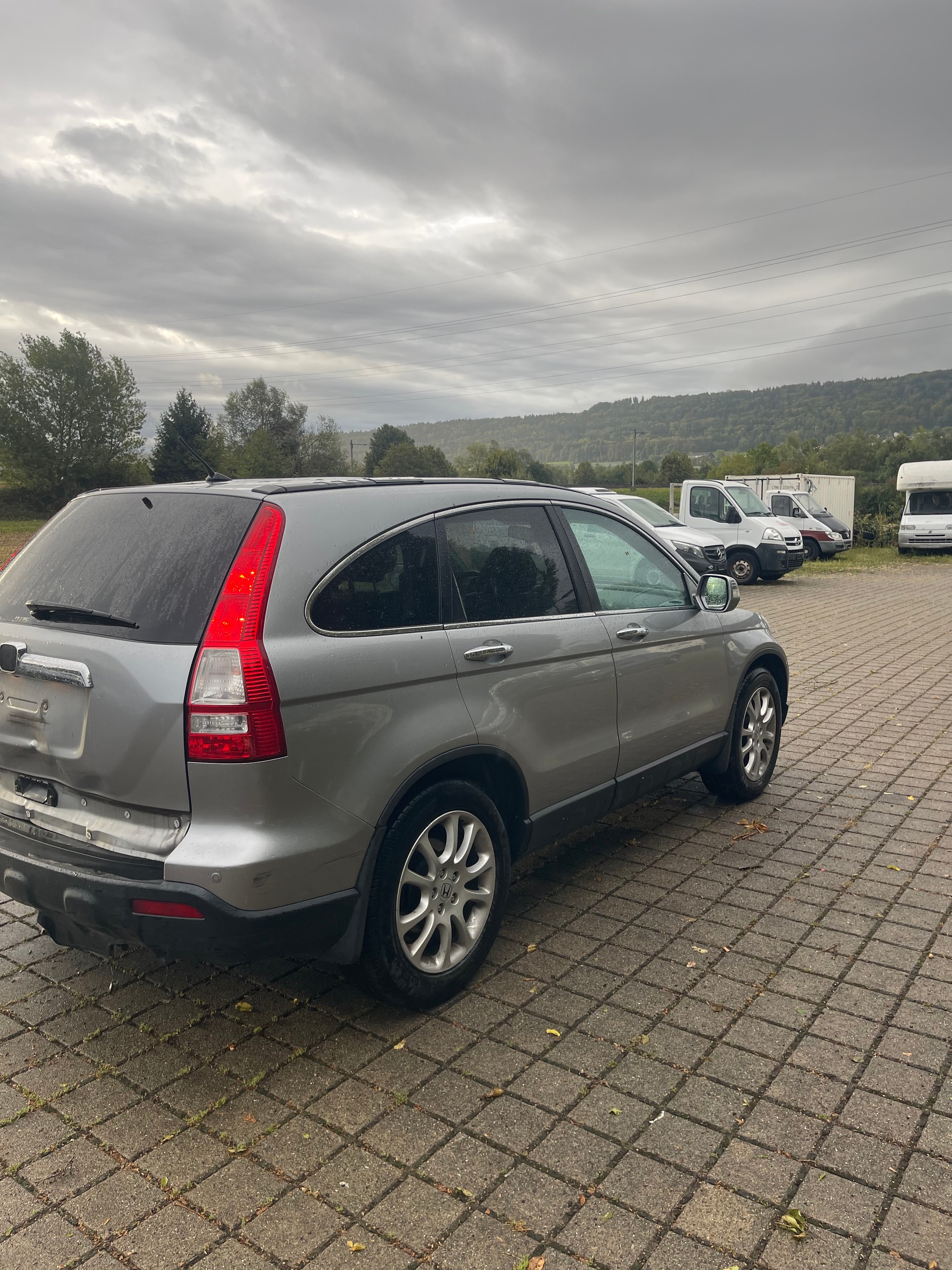 HONDA CR-V-image-3
