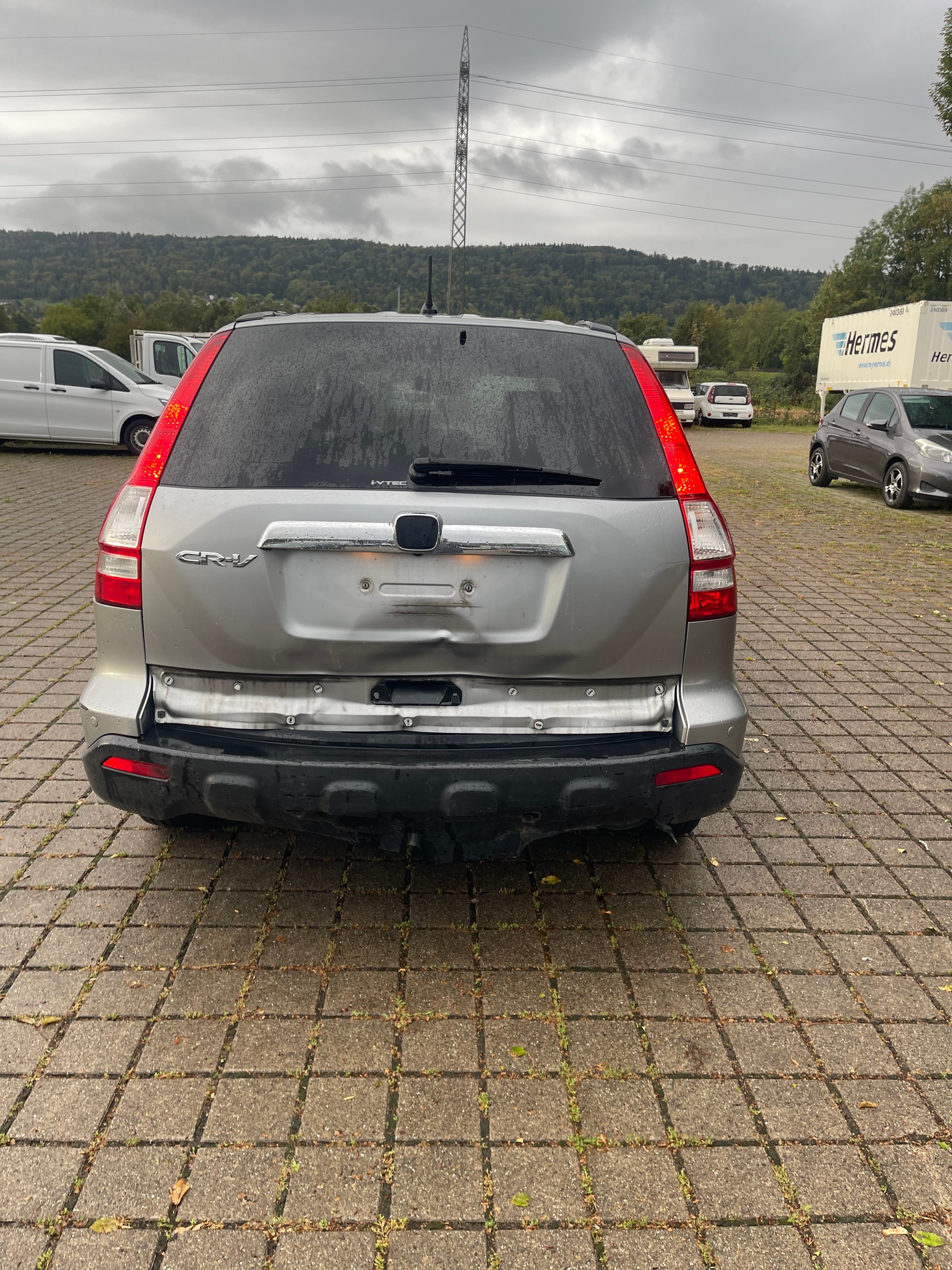 HONDA CR-V-image-4