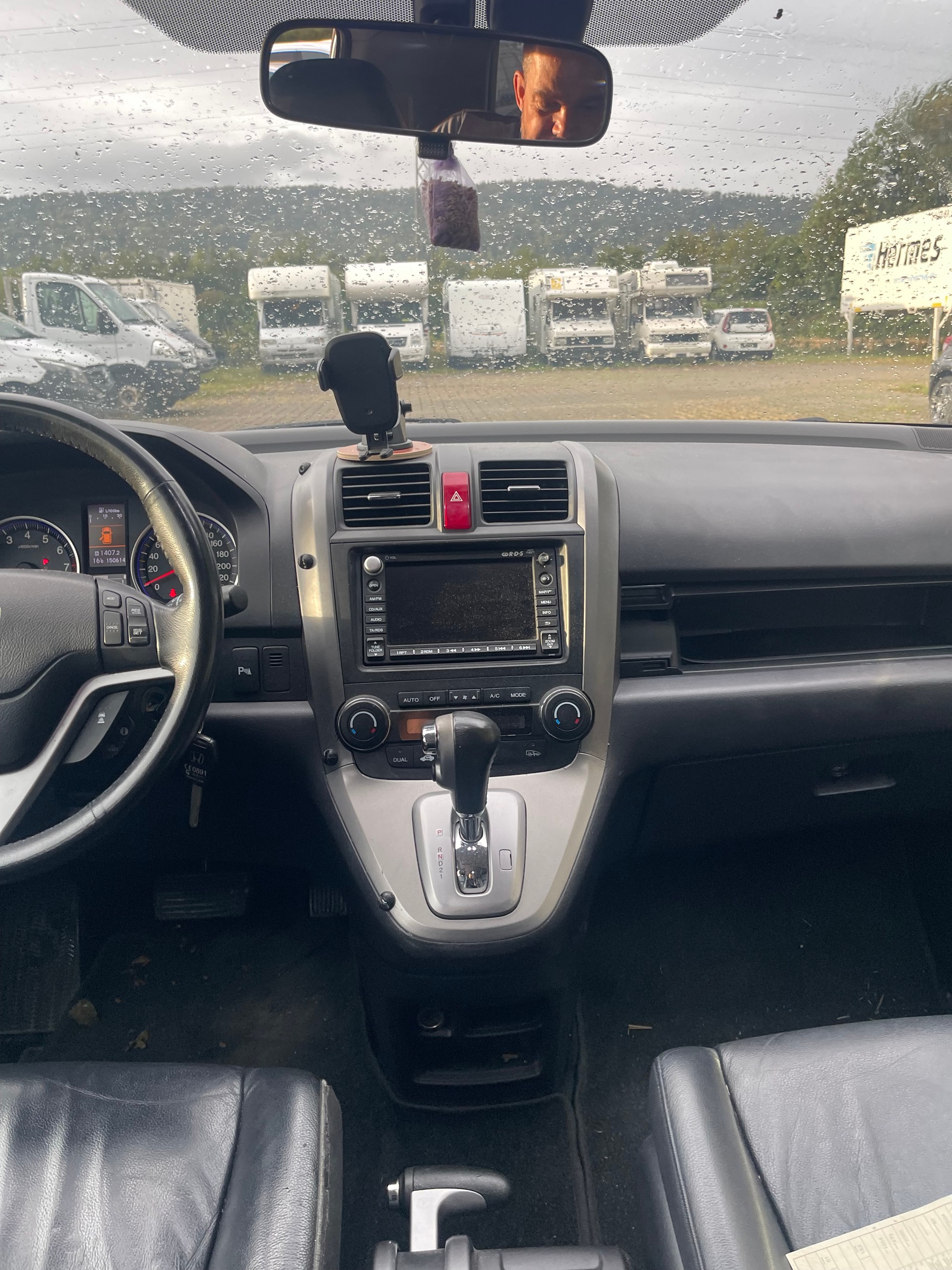 HONDA CR-V-image-5