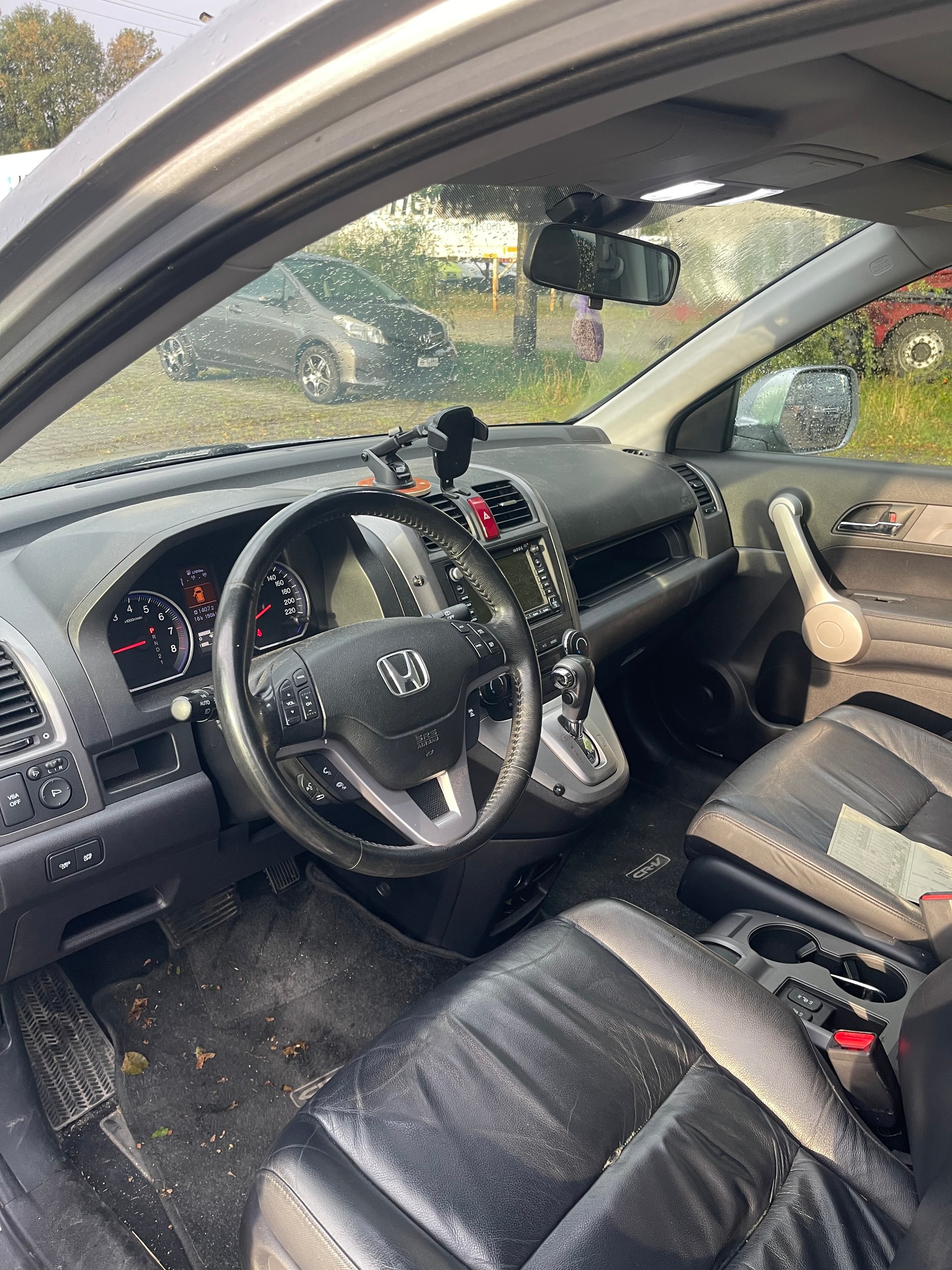 HONDA CR-V-image-7