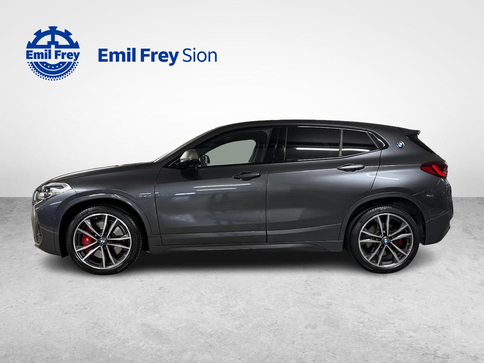 BMW X2 M35i-showroom-element-1