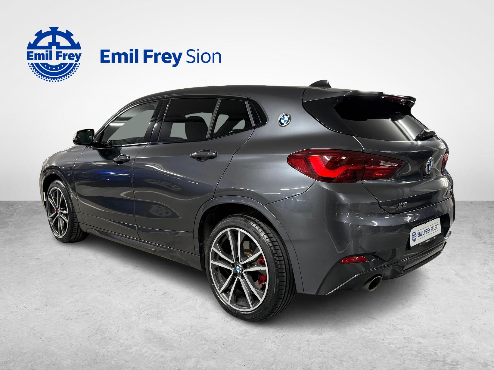 BMW X2 M35i-showroom-element-2