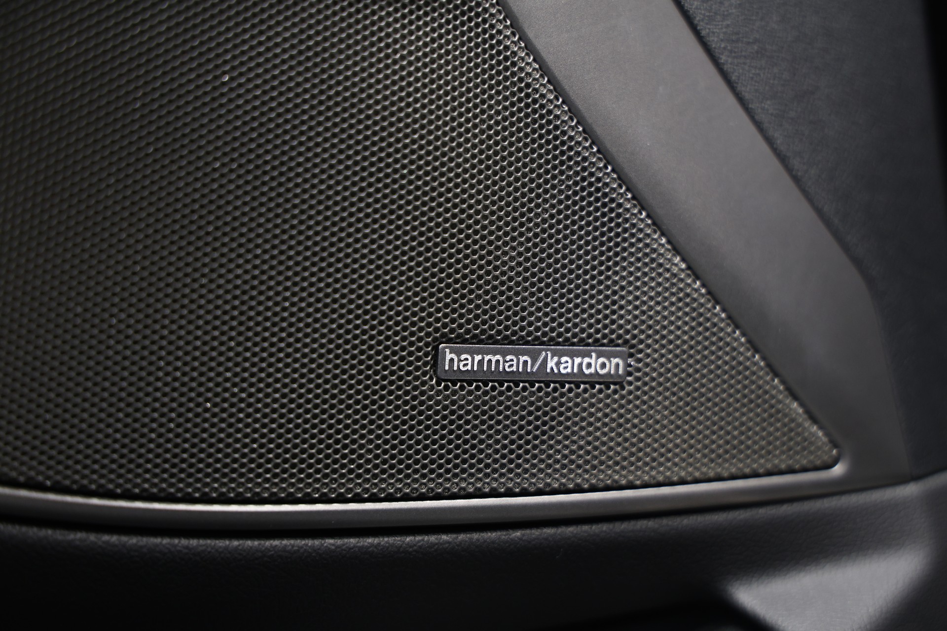 BMW M3 CS Touring xDrive-image-25
