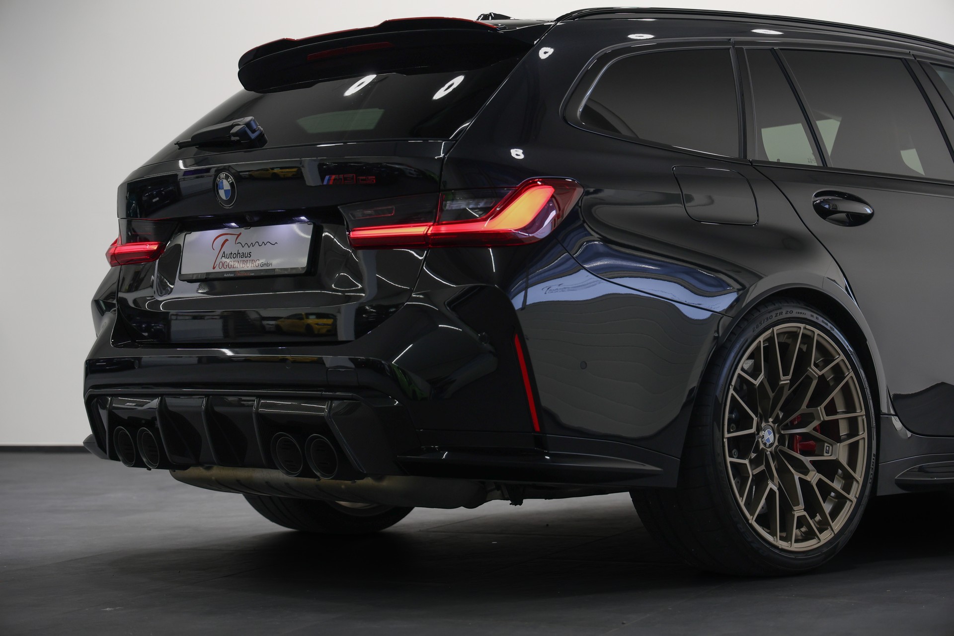BMW M3 CS Touring xDrive-image-17