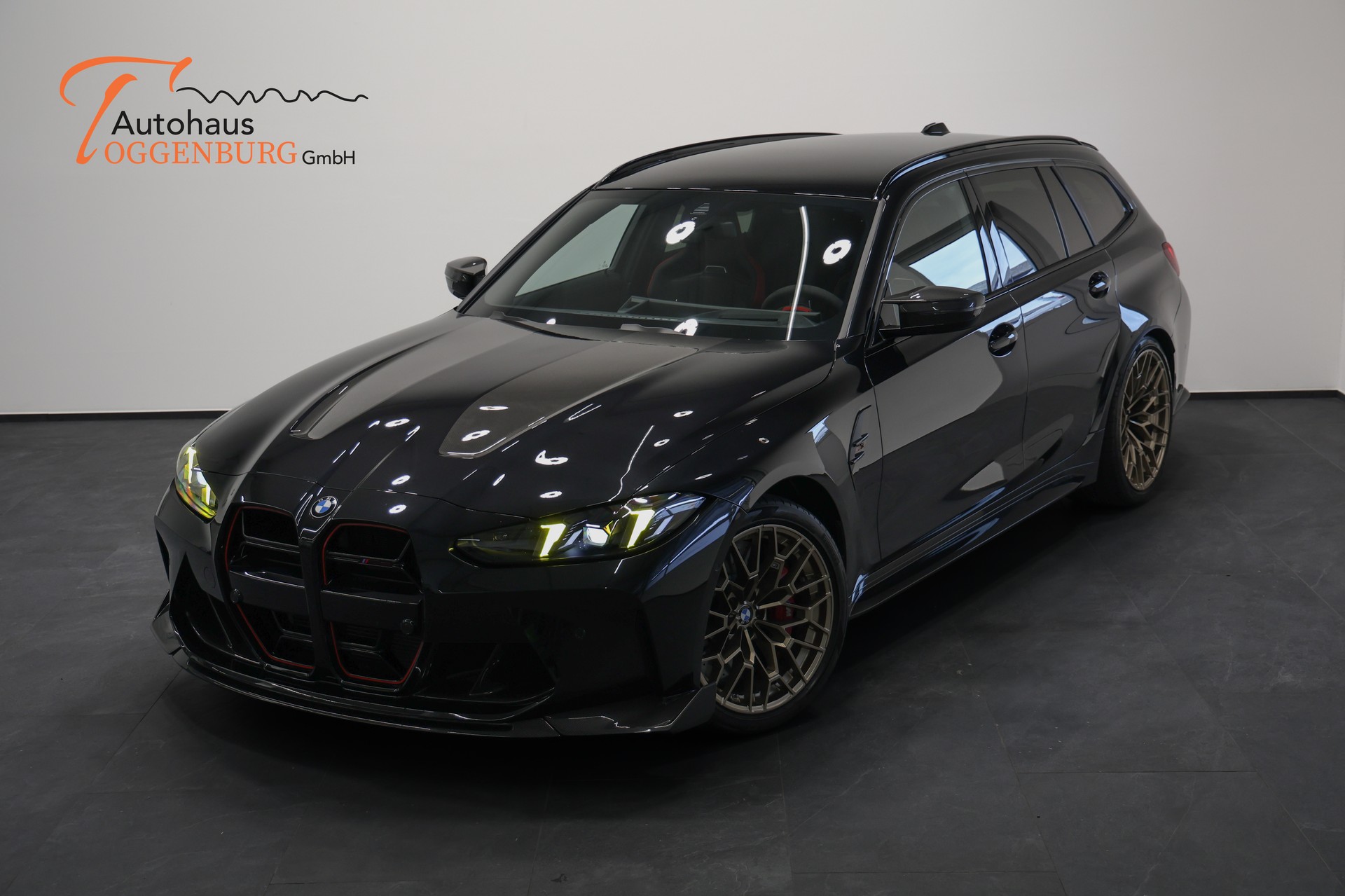 BMW M3 CS Touring xDrive-image-4