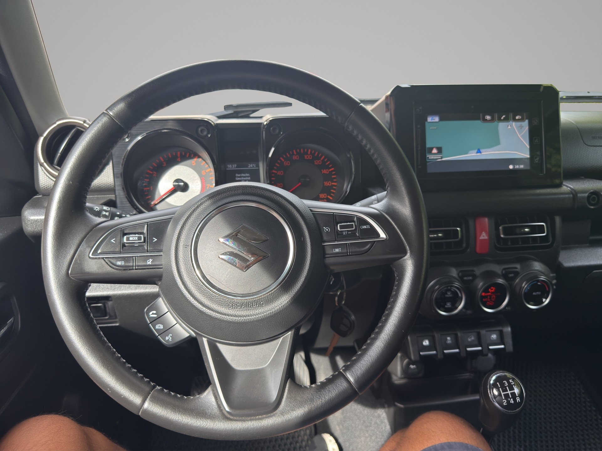 SUZUKI Jimny 1.5 Compact Top 4x4 4Plätzer-image-8