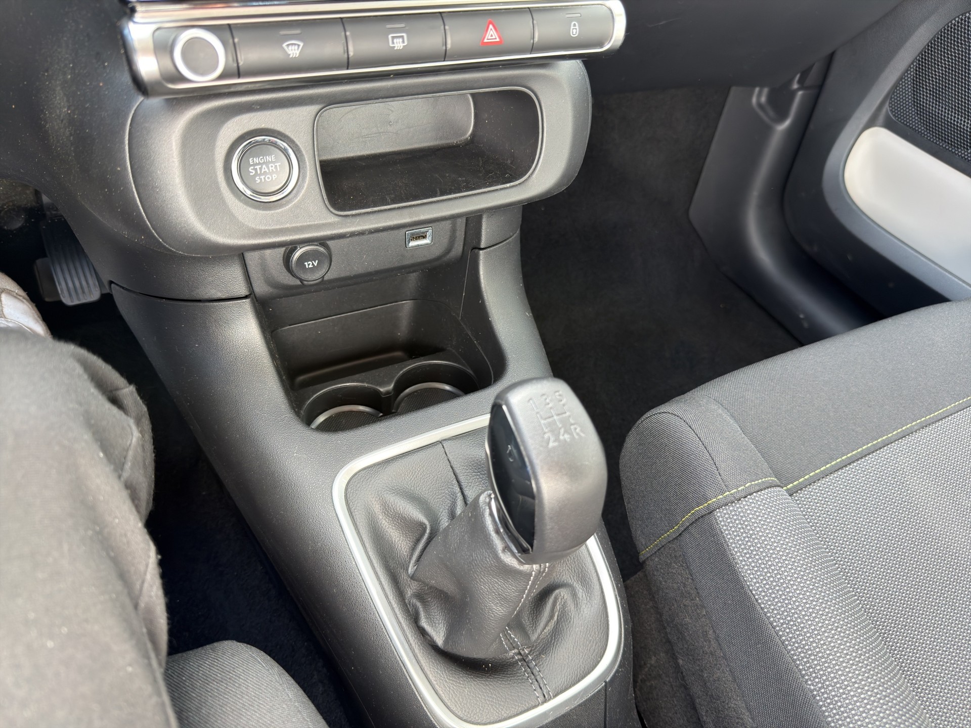CITROEN C3 1.2 Swiss Edition+-image-10