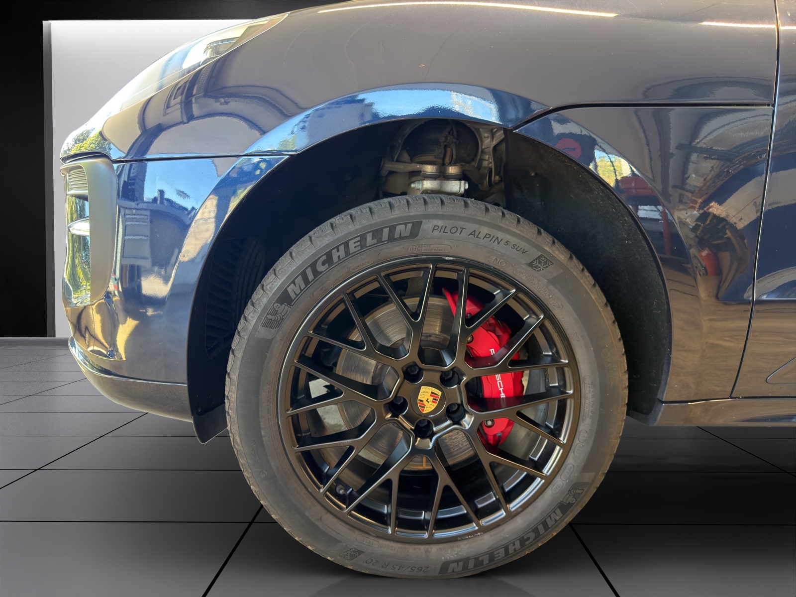 PORSCHE Macan GTS-image-5