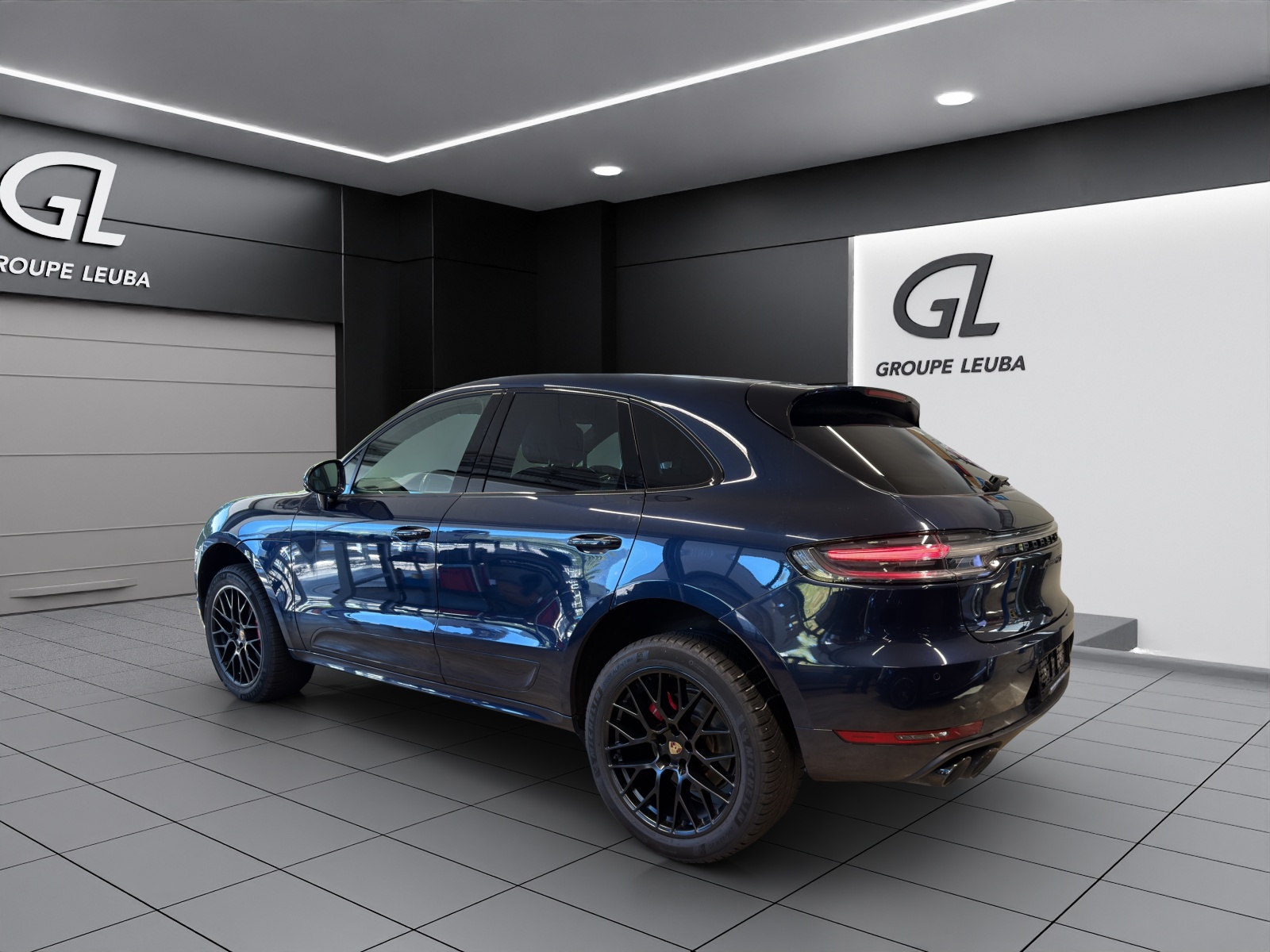PORSCHE Macan GTS-image-3