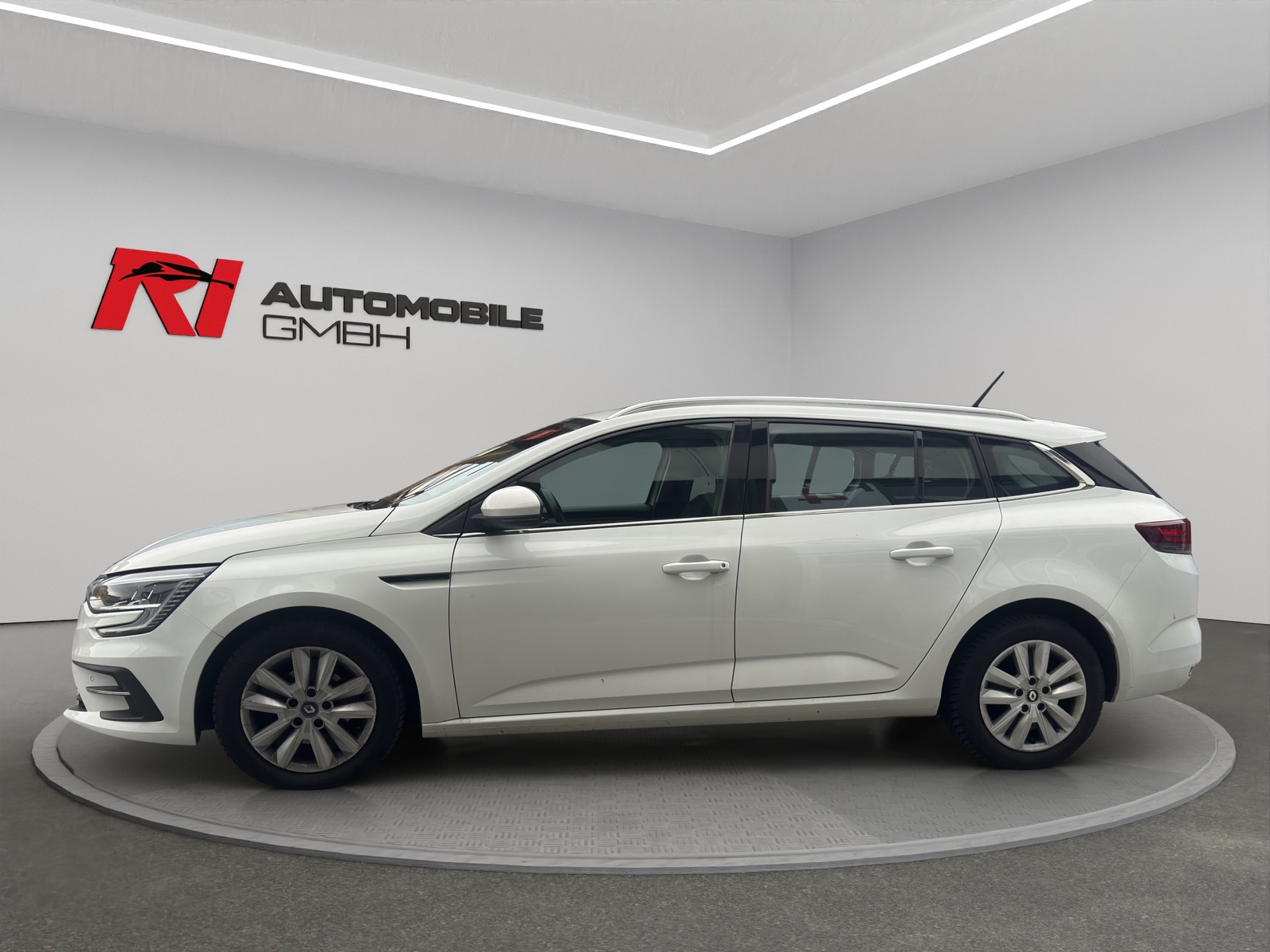 RENAULT Mégane Grandtour 1.5 dCi Business EDC-image-1