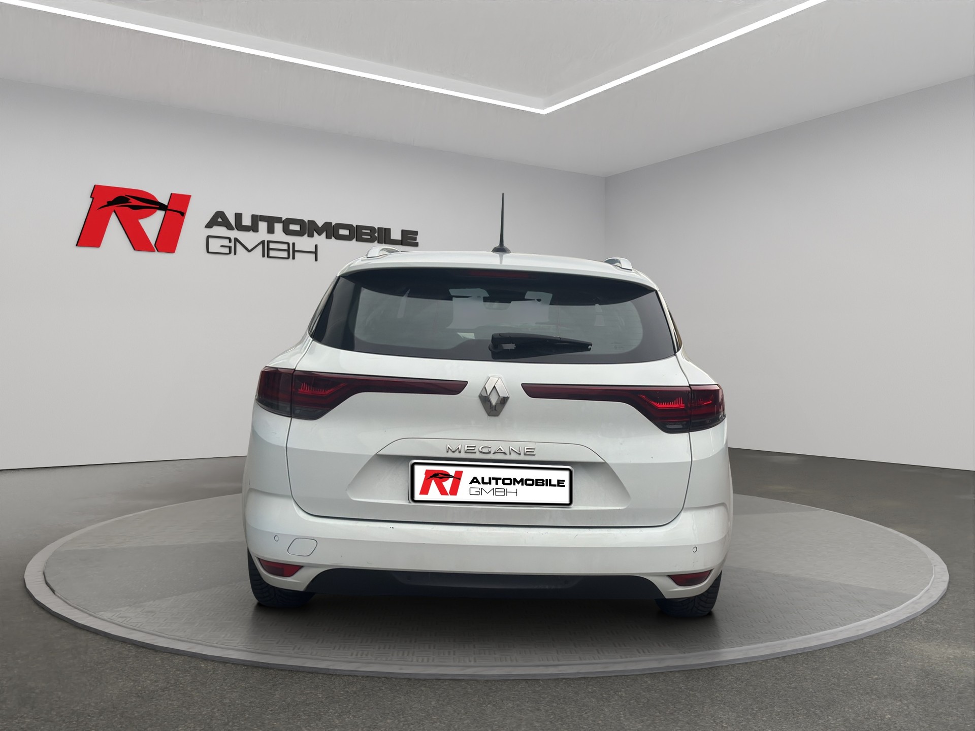 RENAULT Mégane Grandtour 1.5 dCi Business EDC-image-2