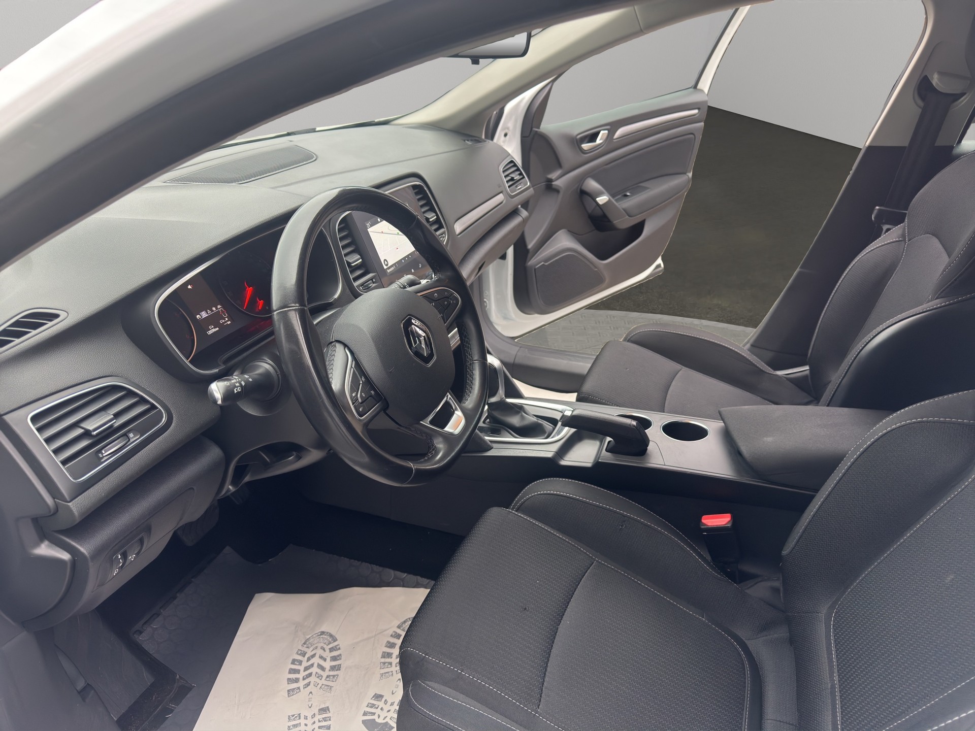 RENAULT Mégane Grandtour 1.5 dCi Business EDC-image-10