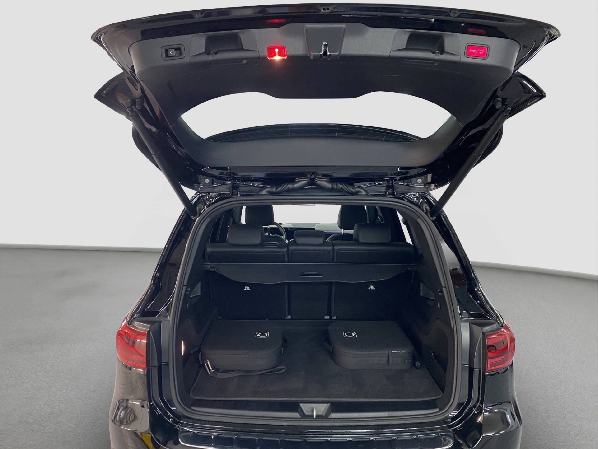 MERCEDES-BENZ EQB 350 Excellence AMG Line 4MATIC-image-15