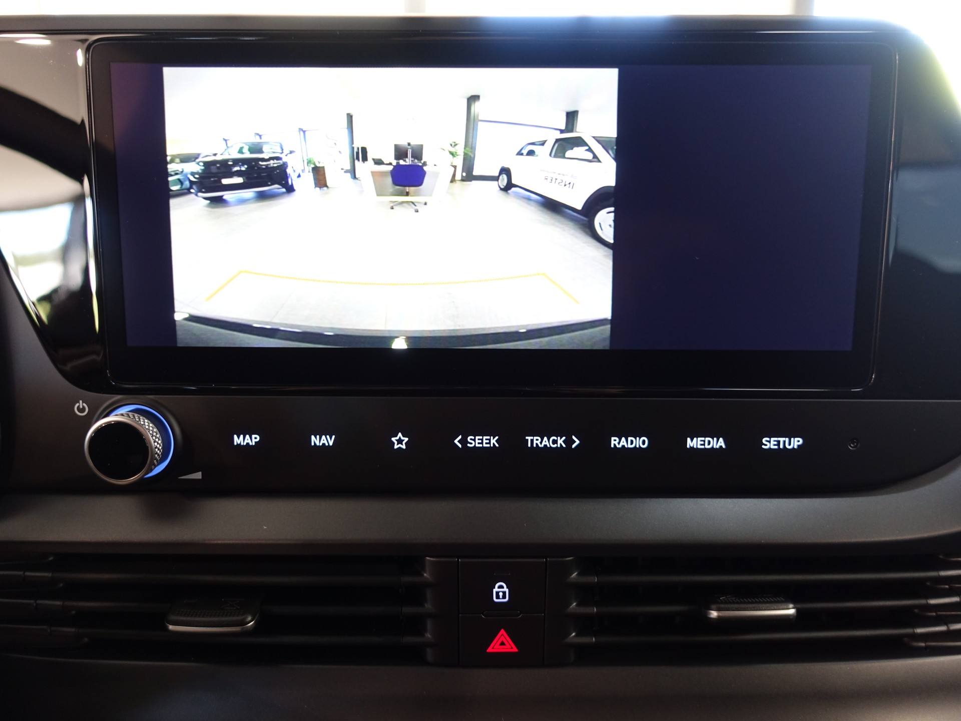 HYUNDAI Bayon 1.0 T-GDi AmpliaDCT Safe Tec Pack-image-11
