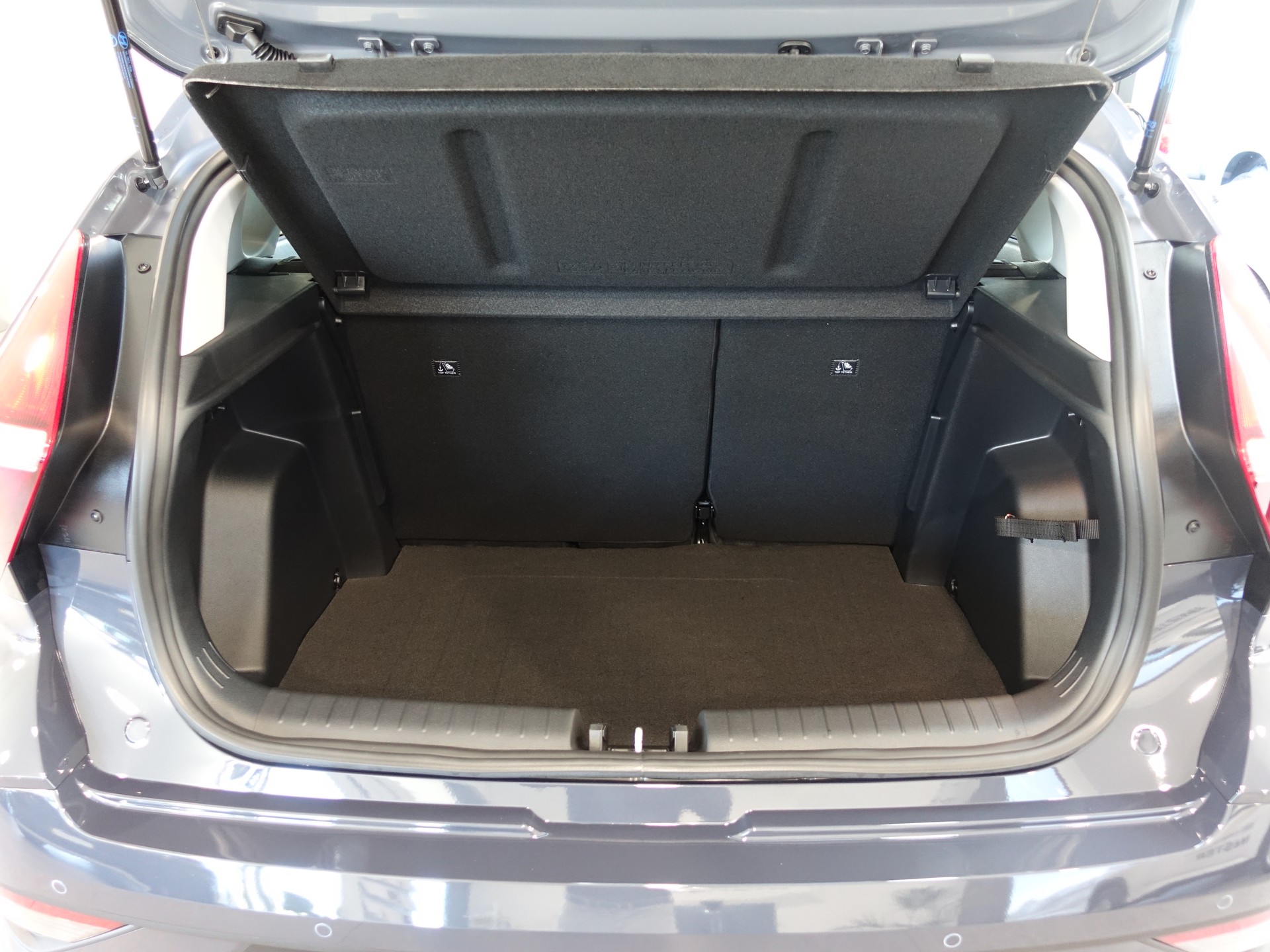 HYUNDAI Bayon 1.0 T-GDi AmpliaDCT Safe Tec Pack-image-10