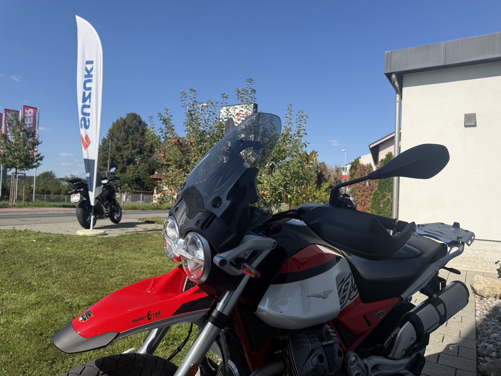 MOTO GUZZI V85 TT-image-5