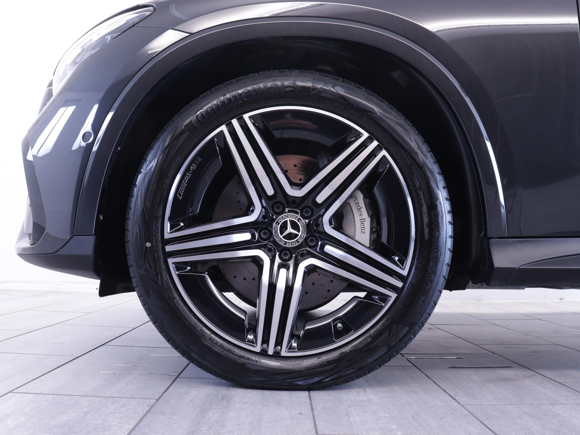 MERCEDES-BENZ GLC 400 e EQ Star AMG Line 4matic-image-16