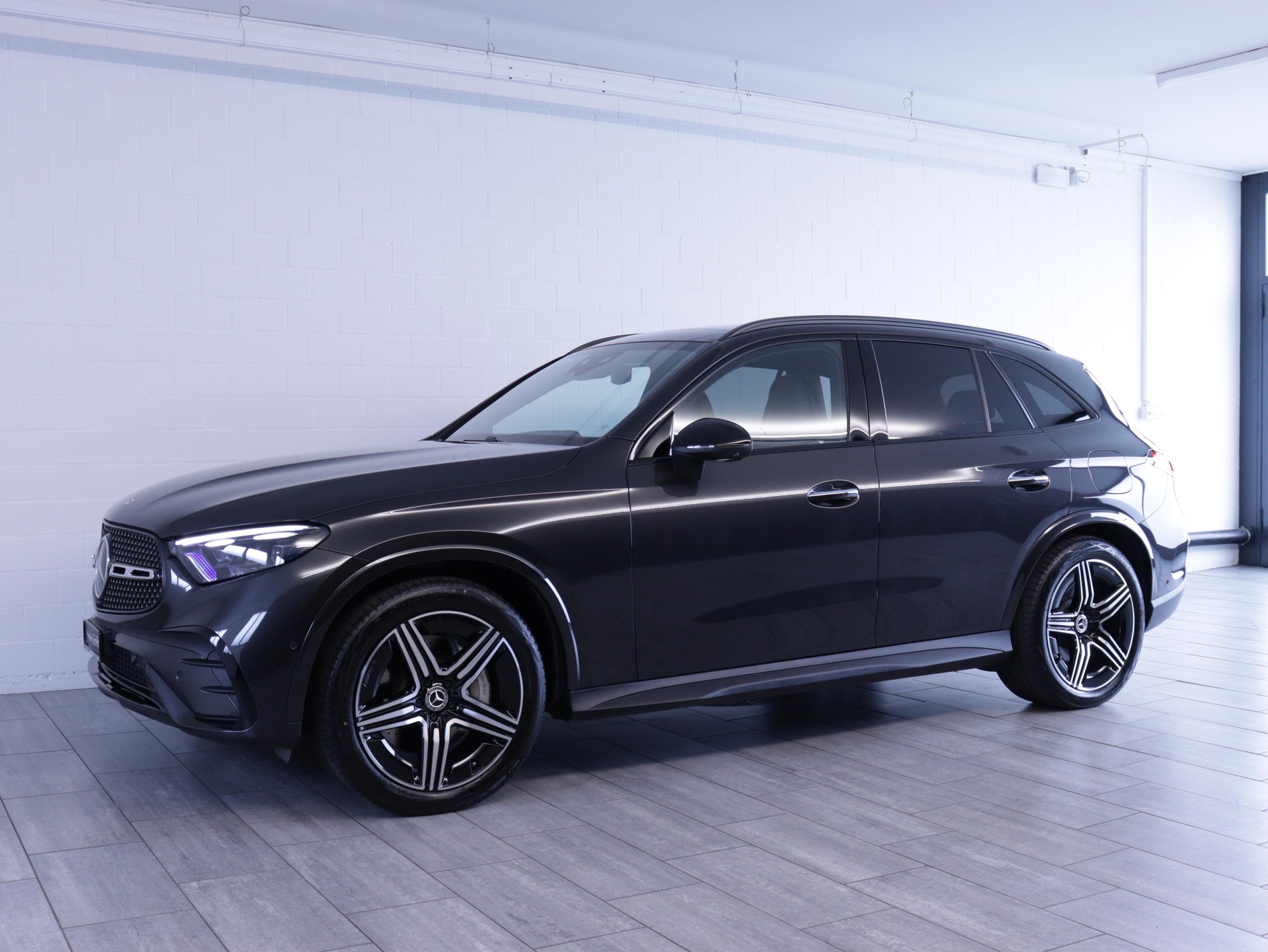 MERCEDES-BENZ GLC 400 e EQ Star AMG Line 4matic-image-1