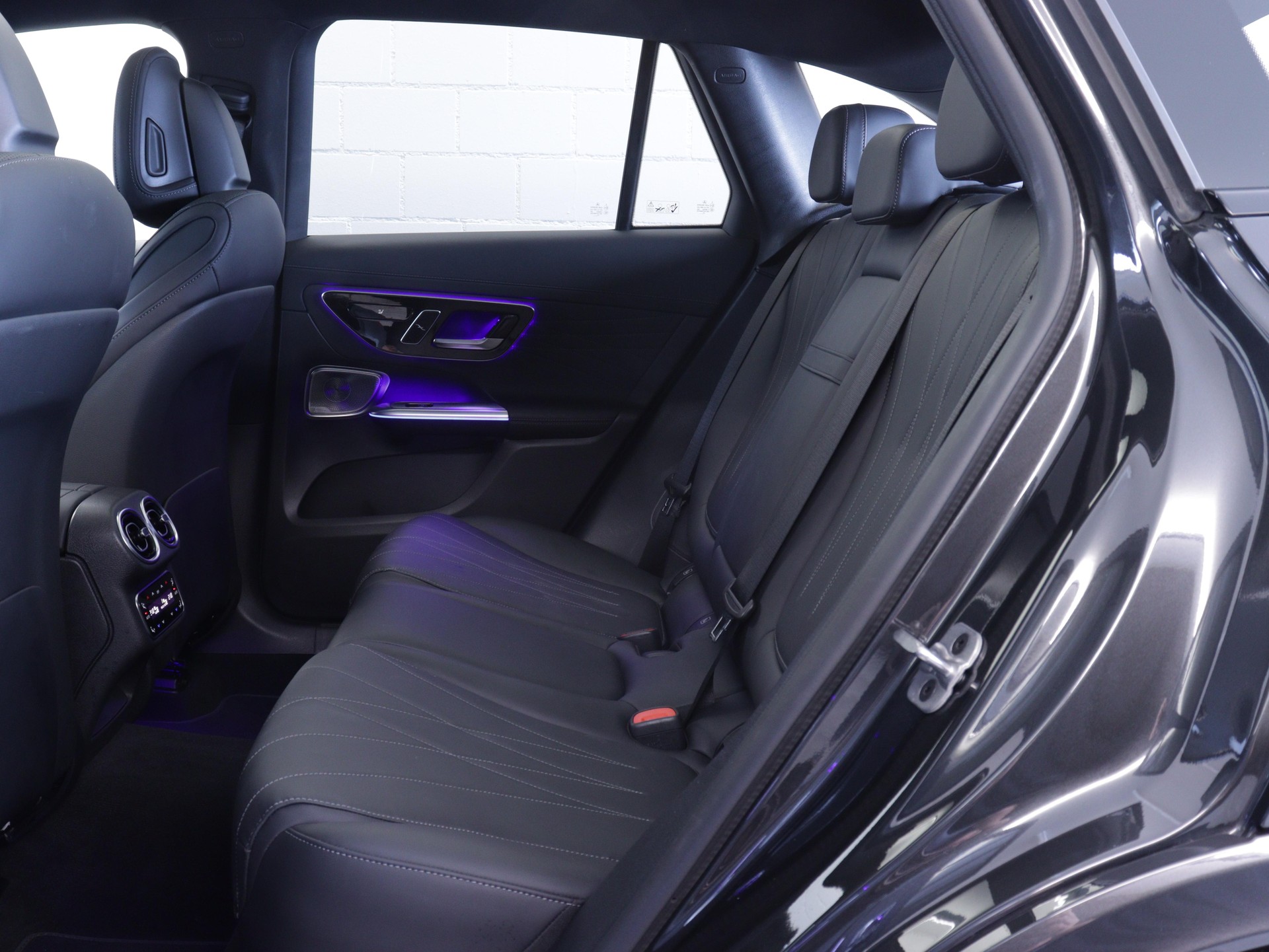 MERCEDES-BENZ GLC 400 e EQ Star AMG Line 4matic-image-10