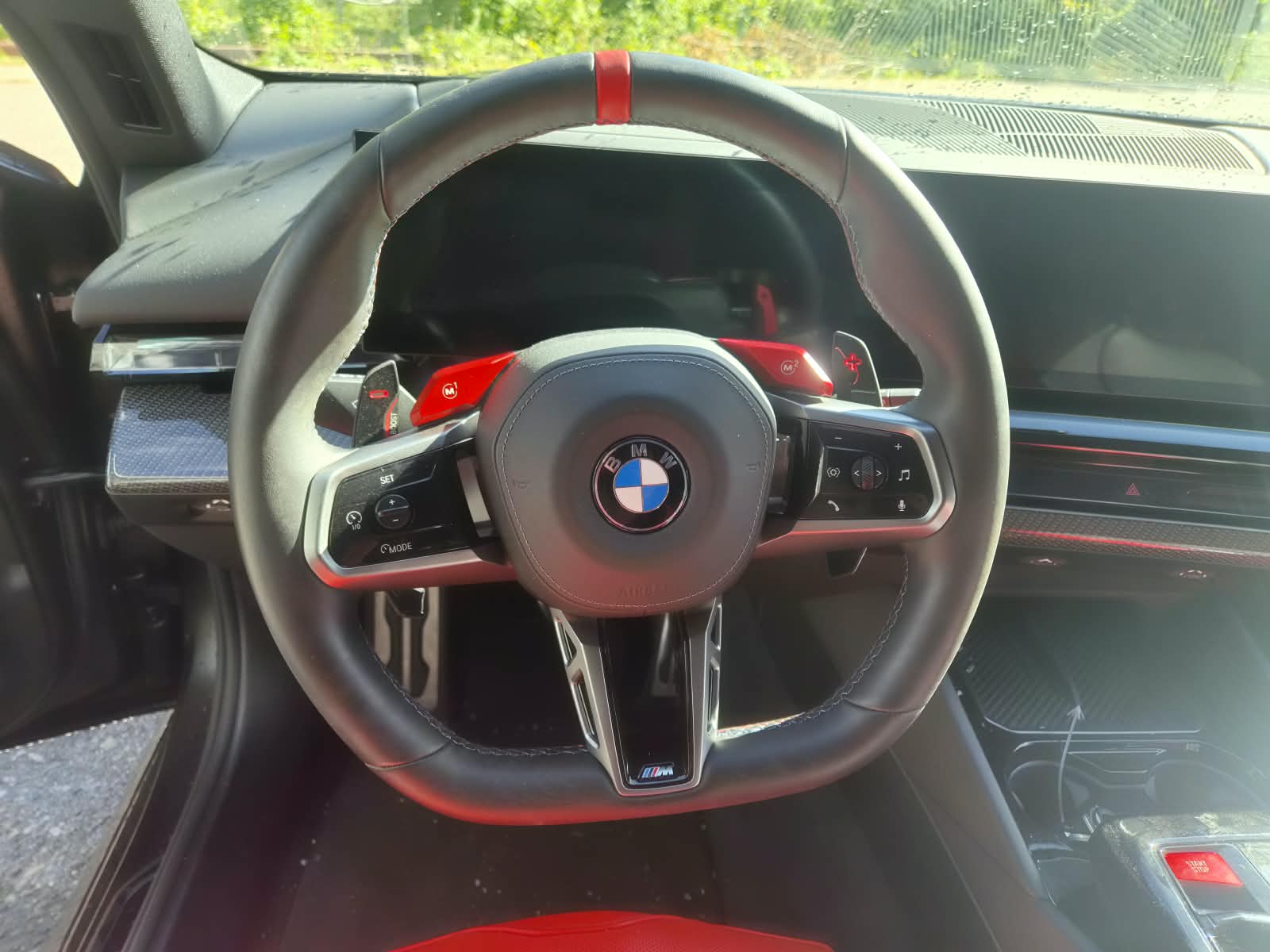 BMW M5 xDrive Touring-image-7