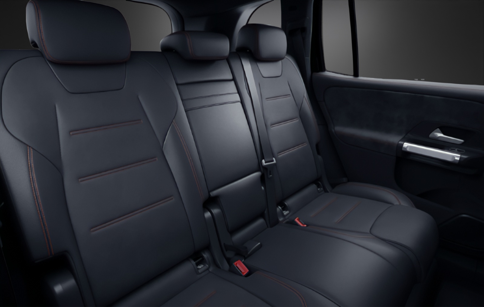 MERCEDES-BENZ GLB 200 AMG Line 7G-Tronic-image-6