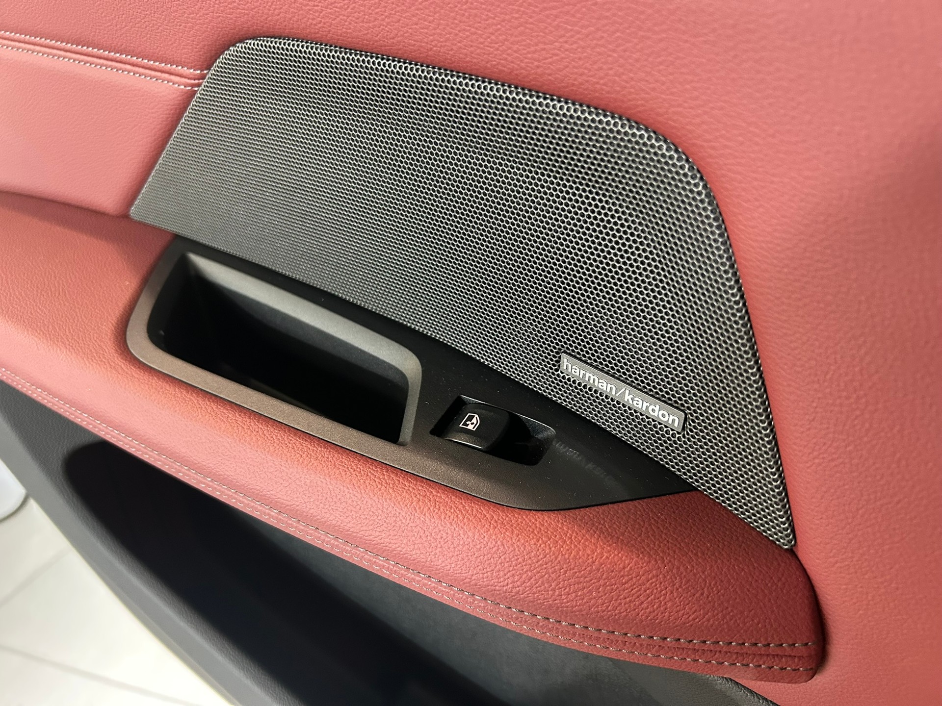 BMW M440i xDrive 48V Gran Coupé Steptronic-image-31