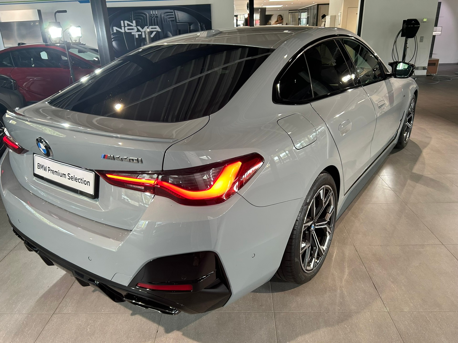 BMW M440i xDrive 48V Gran Coupé Steptronic-image-13
